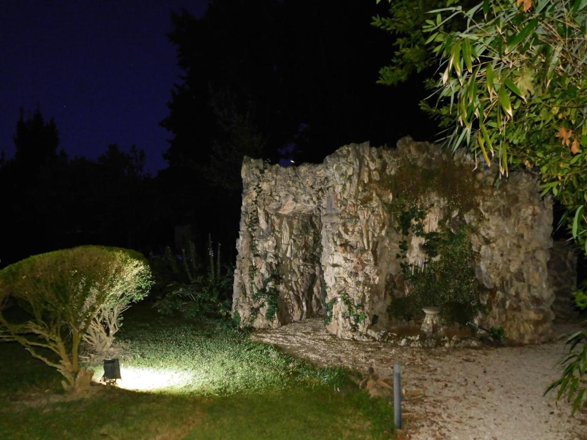 Appartamento Con Piscina Immersa Nel Verde Cascina Luaran gambar
