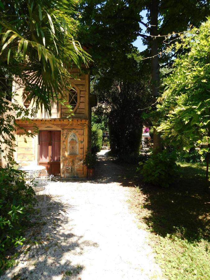 Appartamento Con Piscina Immersa Nel Verde Cascina Luaran gambar