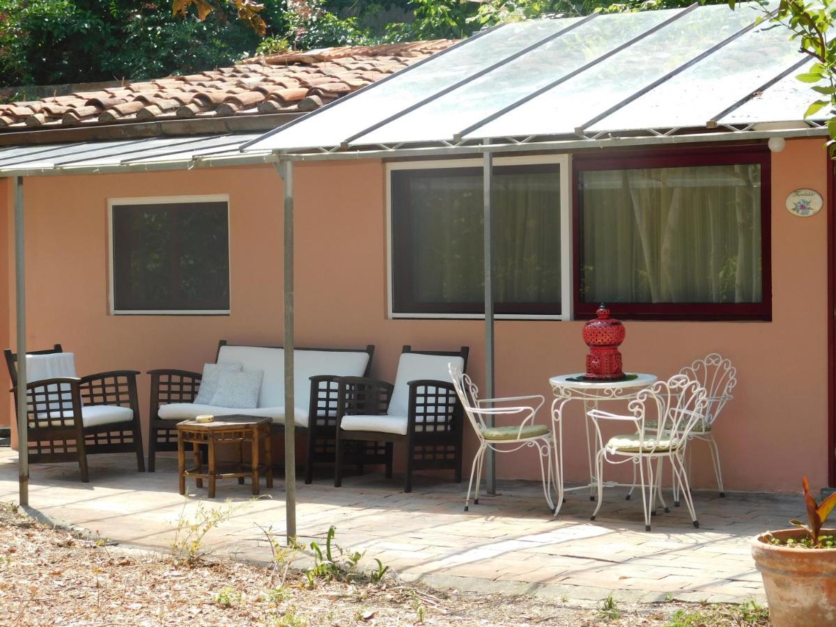 Appartamento Con Piscina Immersa Nel Verde Cascina Luaran gambar