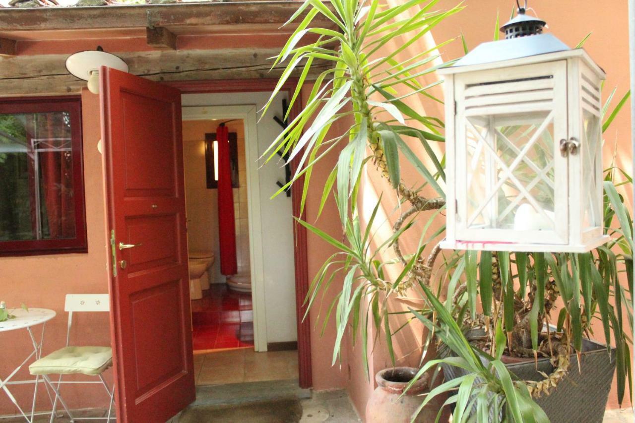 Appartamento Con Piscina Immersa Nel Verde Cascina Luaran gambar